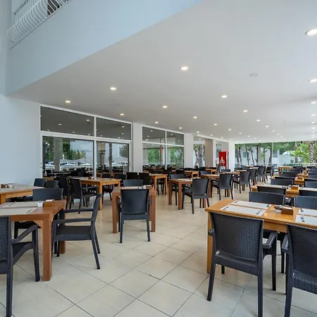 Hotel Nusso Club Side